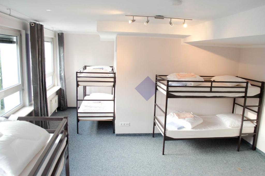 Gröbenzell Hostel Nanina חדר תמונה