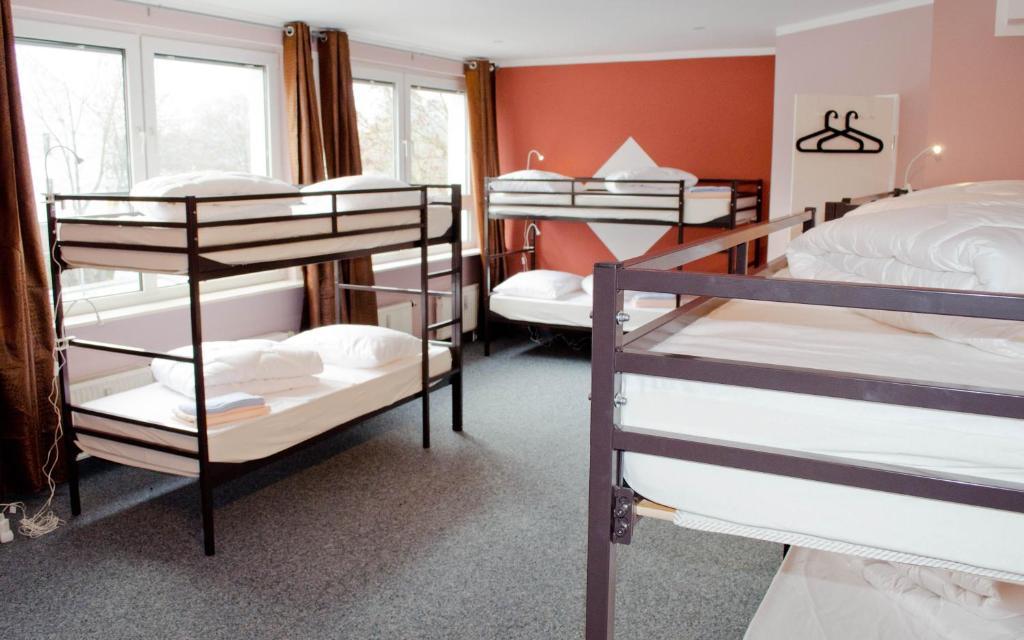 Gröbenzell Hostel Nanina חדר תמונה